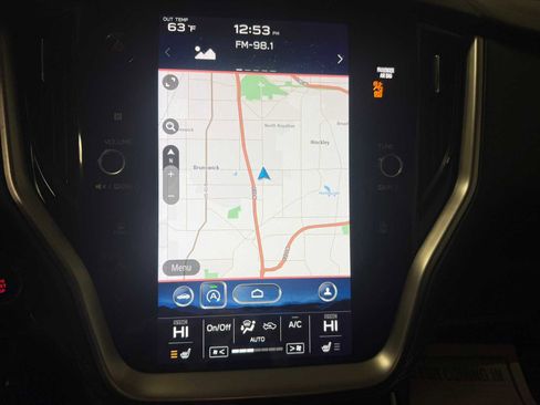 Used 2021 Subaru Outback Premium image 34