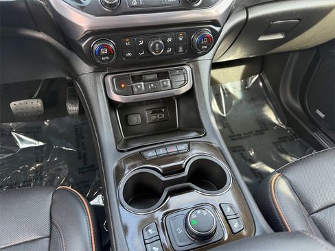 Used 2020 GMC Acadia AT4 image 14