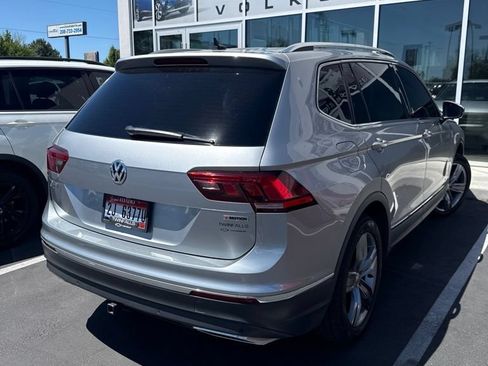 Used 2020 Volkswagen Tiguan SEL AWD/4WD image 7