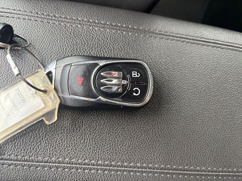 Used 2025 Buick Encore GX Preferred FWD image 21