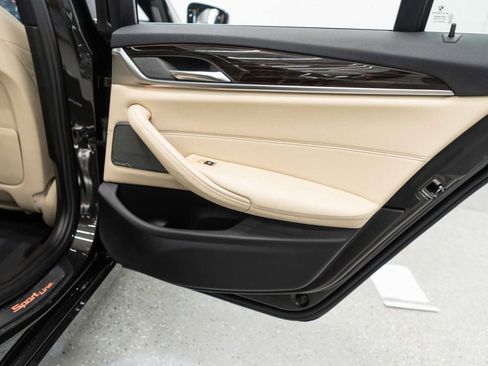 Used 2019 BMW 530i xDrive w/ Premium Package AWD/4WD image 32