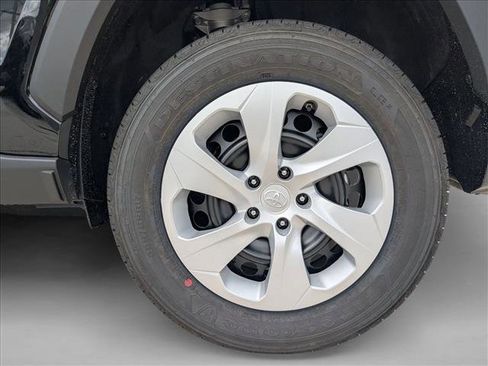 Certified 2025 Toyota RAV4 LE image 10