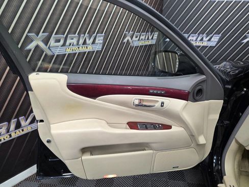 Used 2010 Lexus LS 460 image 16