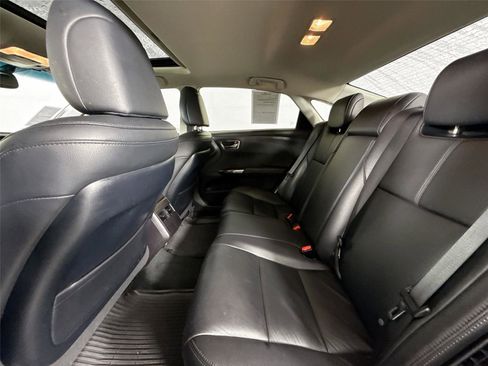 Used 2018 Toyota Avalon XLE Premium image 36