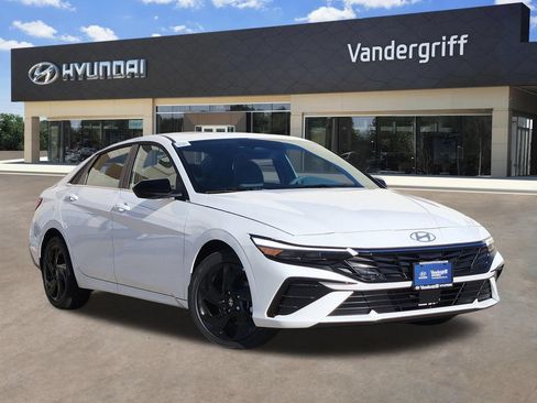 New 2026 Hyundai Elantra SEL Sport FWD image 1