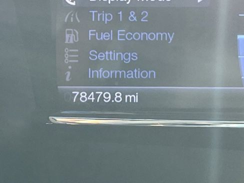 Used 2013 Lincoln MKS image 36