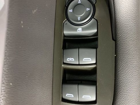 Used 2023 Chevrolet Blazer LT AWD/4WD image 17
