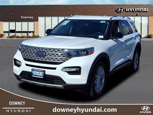 Used 2023 Ford Explorer Limited image 1