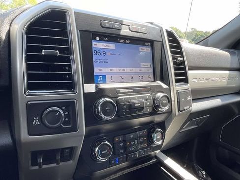Certified 2019 Ford F350 Lariat AWD/4WD image 26