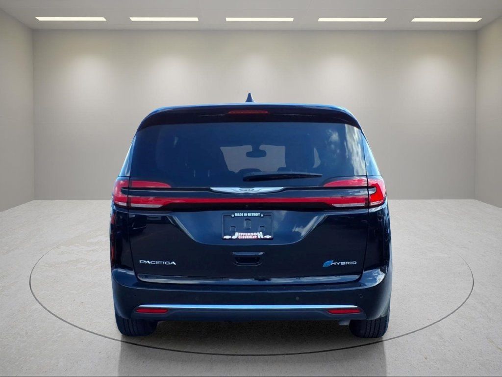Used 2024 Chrysler Pacifica Limited FWD image 22