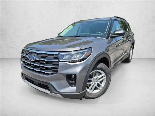 Used 2026 Ford Explorer Active w/ Active Comfort Package RWD image 2