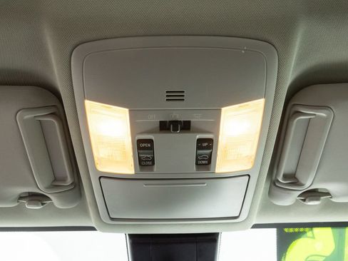 Used 2017 Toyota RAV4 XLE FWD image 24