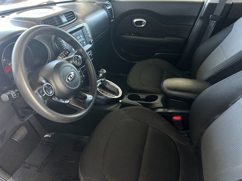 Used 2019 Kia Soul + FWD image 9