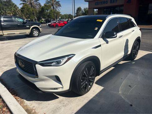 Used 2021 INFINITI QX50 Luxe w/ Appearance Package FWD image 18