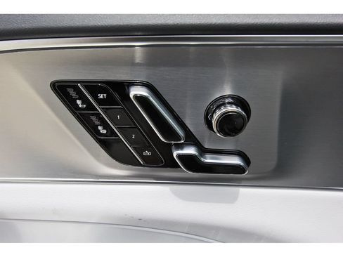 New 2027 Cadillac Lyriq Luxury AWD/4WD image 22