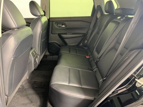 Used 2023 Nissan Rogue SV w/ SV Premium B Package FWD image 28