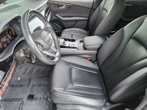 Used 2021 Audi Q8 Premium Plus w/ Premium Plus Package image 15