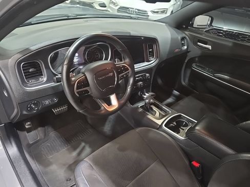 Used 2018 Dodge Charger R/T Scat Pack w/ Dynamics Package RWD image 28
