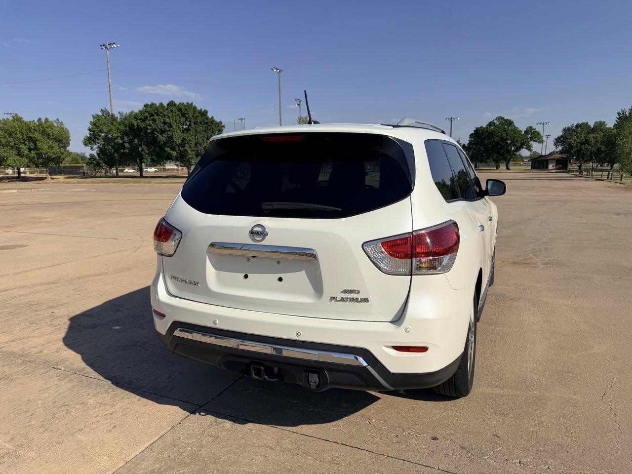 Used 2016 Nissan Pathfinder Platinum AWD/4WD image 35