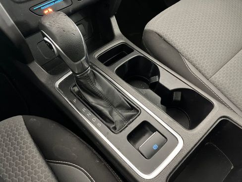 Certified 2019 Ford Escape SE image 27