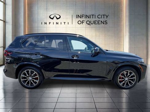 Used 2025 BMW X5 xDrive40i w/ M Sport Package AWD/4WD image 2