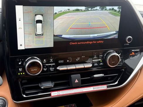 New 2026 Toyota Highlander Platinum AWD/4WD image 27