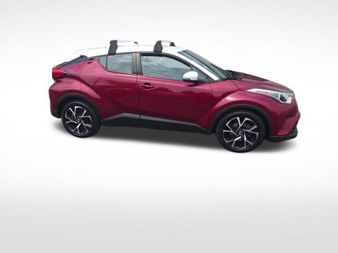 Used 2018 Toyota C-HR XLE FWD image 12
