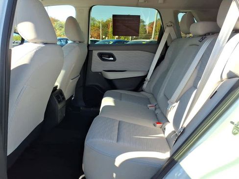 Certified 2023 Nissan Rogue SV image 13