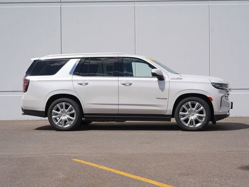 Used 2021 Chevrolet Tahoe High Country AWD/4WD image 2