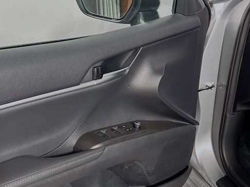 Used 2023 Toyota Camry XSE image 16