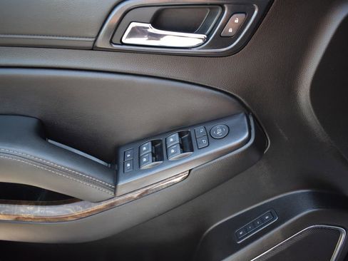 Used 2020 Chevrolet Tahoe LT RWD image 18