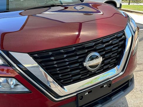Used 2023 Nissan Rogue SV image 30