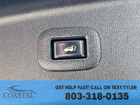 Used 2017 Nissan Armada Platinum w/ Captain Seat Package image 25