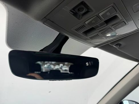 Used 2019 Volkswagen Tiguan SEL FWD image 37