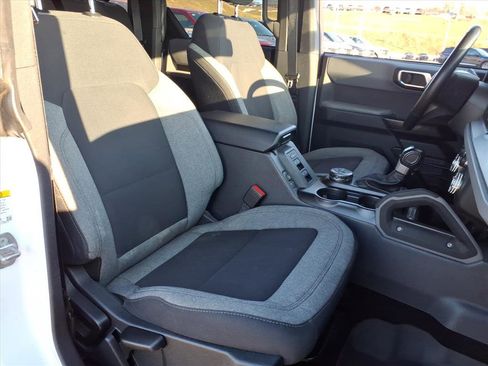 Used 2022 Ford Bronco Big Bend w/ Sasquatch Package image 8