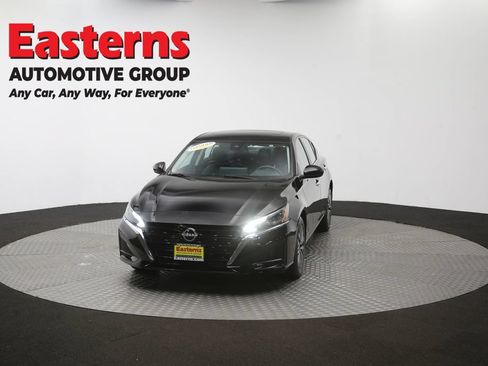 Used 2023 Nissan Altima 2.5 SV w/ SV Premium Package AWD/4WD image 56