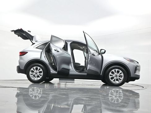 Used 2024 Ford Escape Active w/ Cold Weather Package FWD image 47