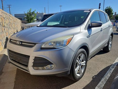 Used 2015 Ford Escape SE FWD image 1