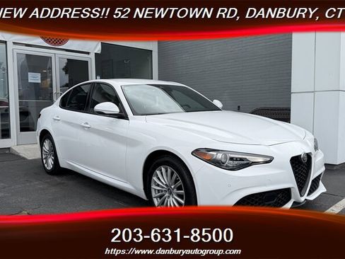 Used 2022 Alfa Romeo Giulia Sprint AWD/4WD image 7