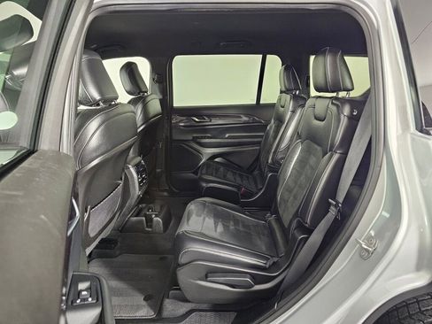 Used 2023 Jeep Grand Cherokee L Laredo AWD/4WD image 33
