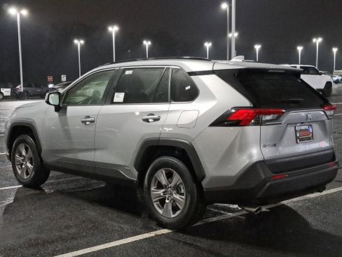 New 2025 Toyota RAV4 XLE image 4