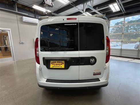 Used 2018 RAM ProMaster City Tradesman SLT FWD image 4