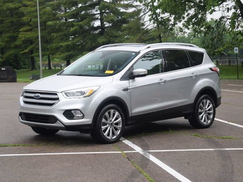 Used 2017 Ford Escape Titanium AWD/4WD image 22