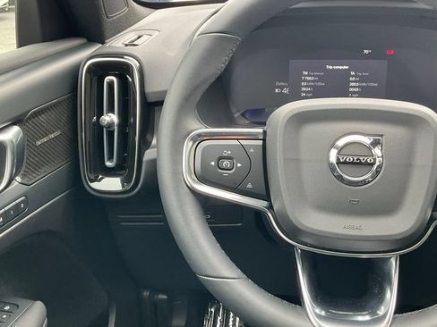 Used 2023 Volvo C40 P8 Recharge Ultimate AWD/4WD image 41