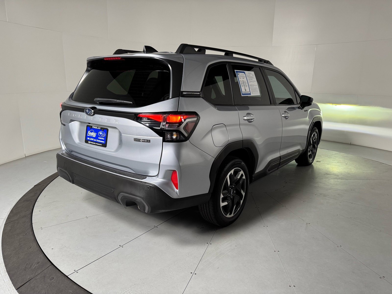 Certified 2025 Subaru Forester Limited w/ Popular Package AWD/4WD image 5