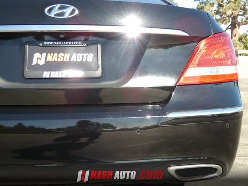 Used 2013 Hyundai Equus Signature RWD image 9