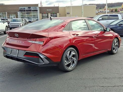 Certified 2024 Hyundai Elantra SEL w/ Convenience Package image 6