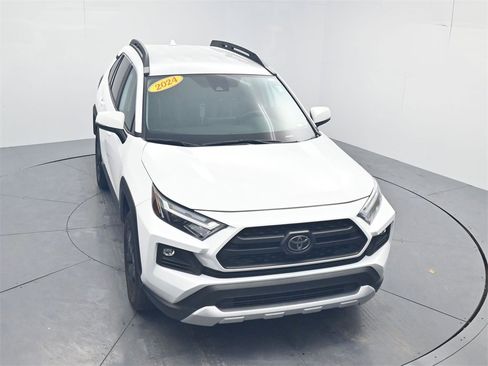 Used 2024 Toyota RAV4 Adventure image 41