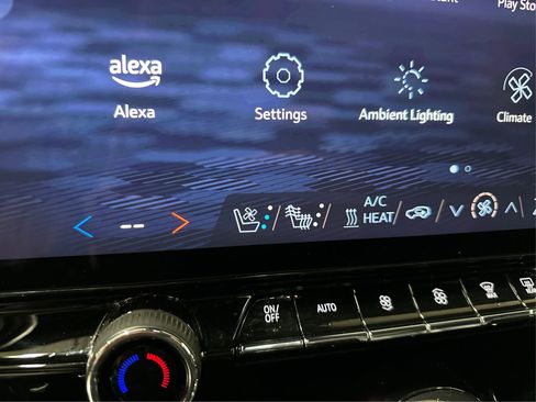 Used 2025 Chevrolet Blazer EV RS AWD/4WD image 31