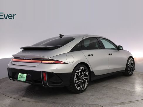 Used 2023 Hyundai Ioniq 6 Limited RWD image 3